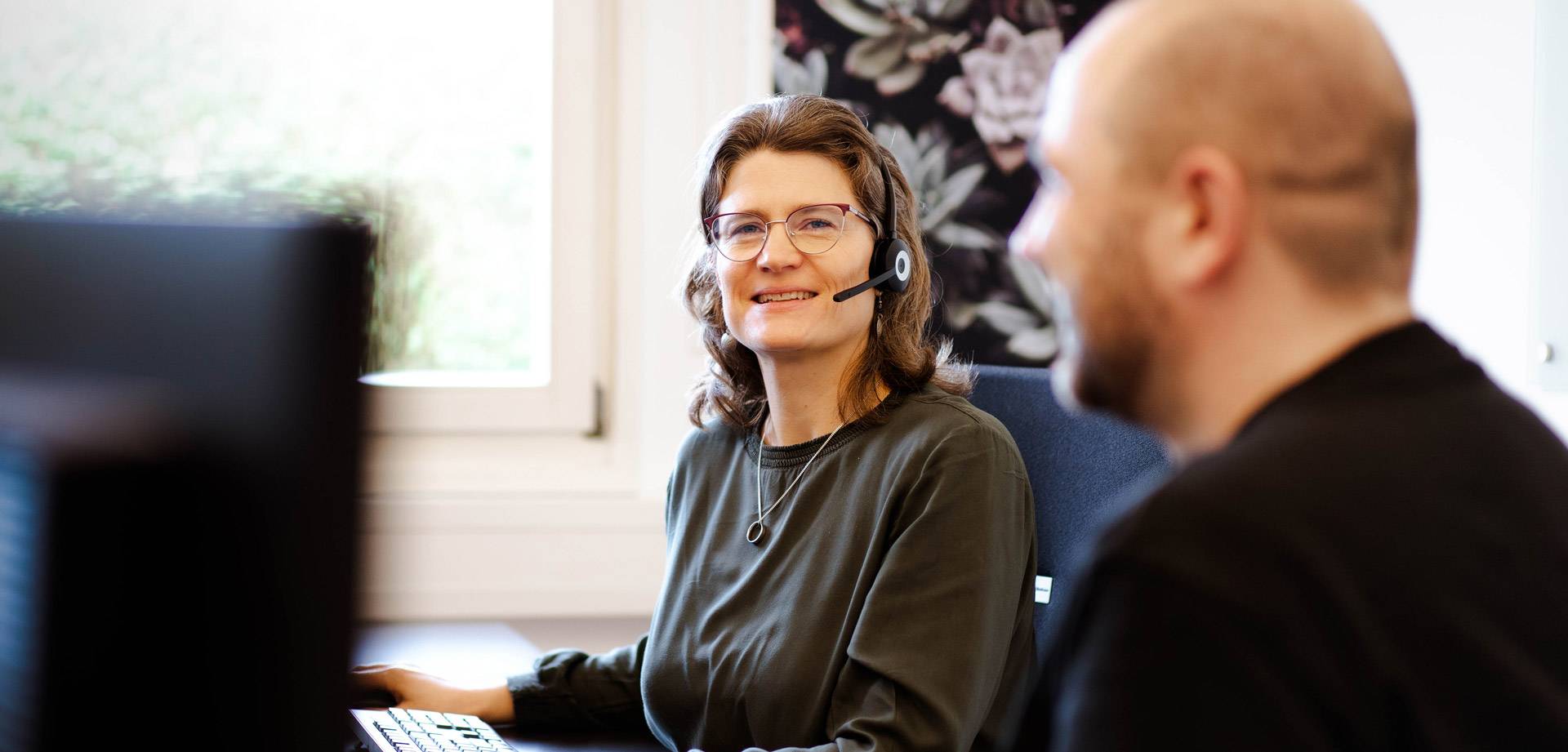 Quelle: Web Commerce GmbH Mitarbeiterin im Support