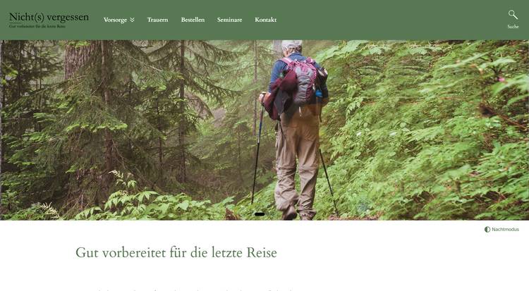 Screenshot der Website nichts-vergessen.de als Beispiel für eine schöne Farbgestaltung