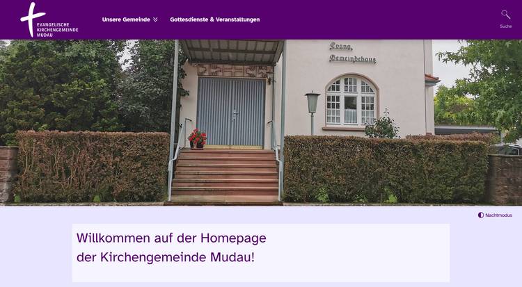 Screenshot der Website ev-kirchengemeinde-muda.de als Beispiel einer guten Farbgestaltung