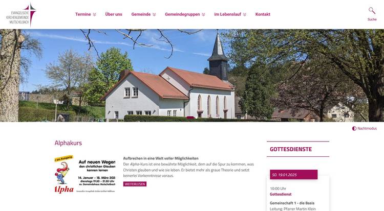 Screenshot der Website kirche-mutschelbach.de als Beispiel für ein gelungenes Layout